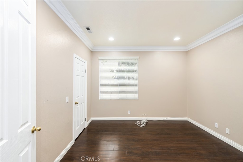 2550 Reynolds Drive