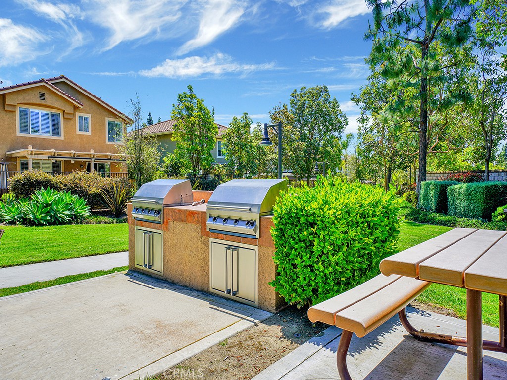 2550 Reynolds Drive