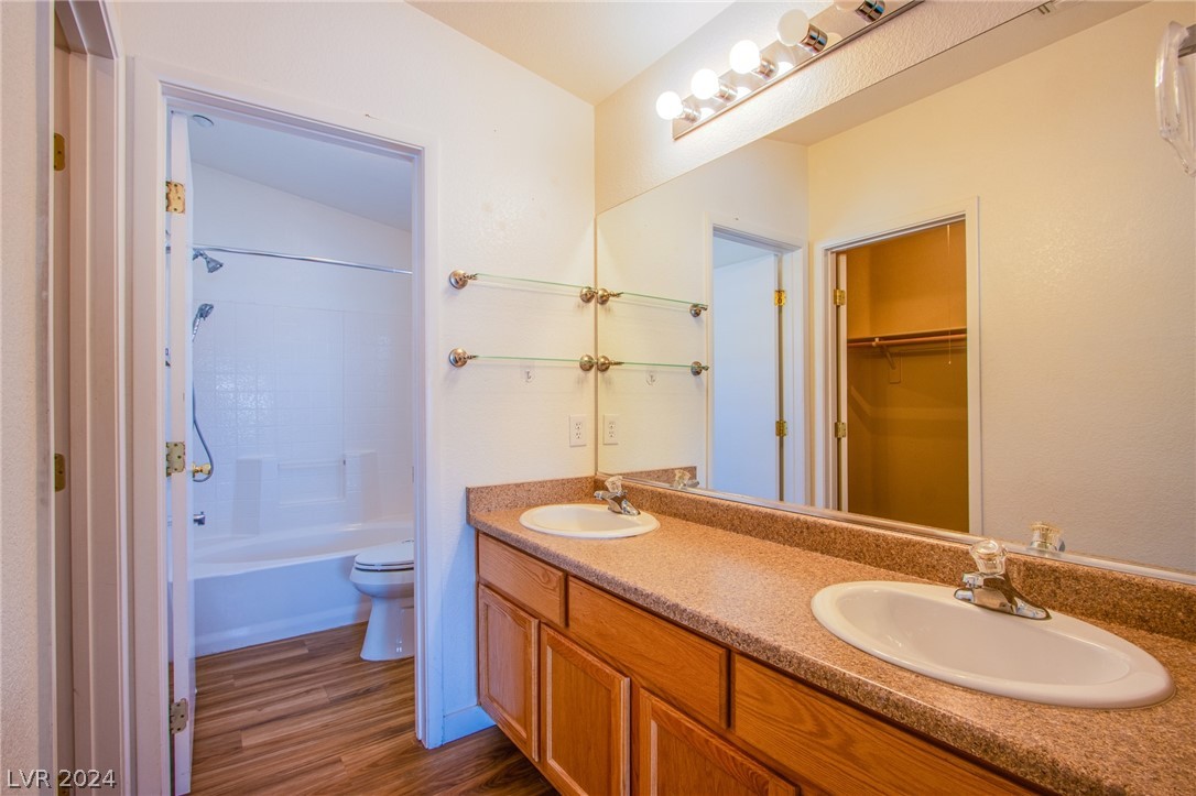 3063 Errol Flynn Street 101