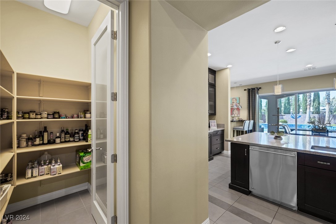 9676 Jamies Jewel Way