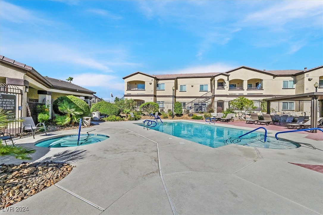 2291 West Horizon Ridge Parkway 5229