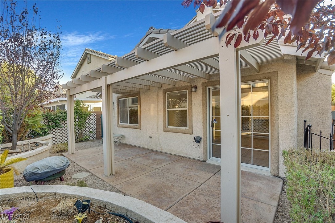 558 Poplar Leaf Street