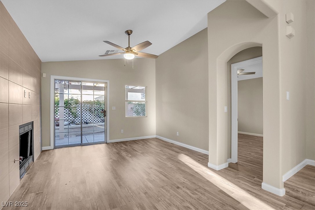 558 Poplar Leaf Street