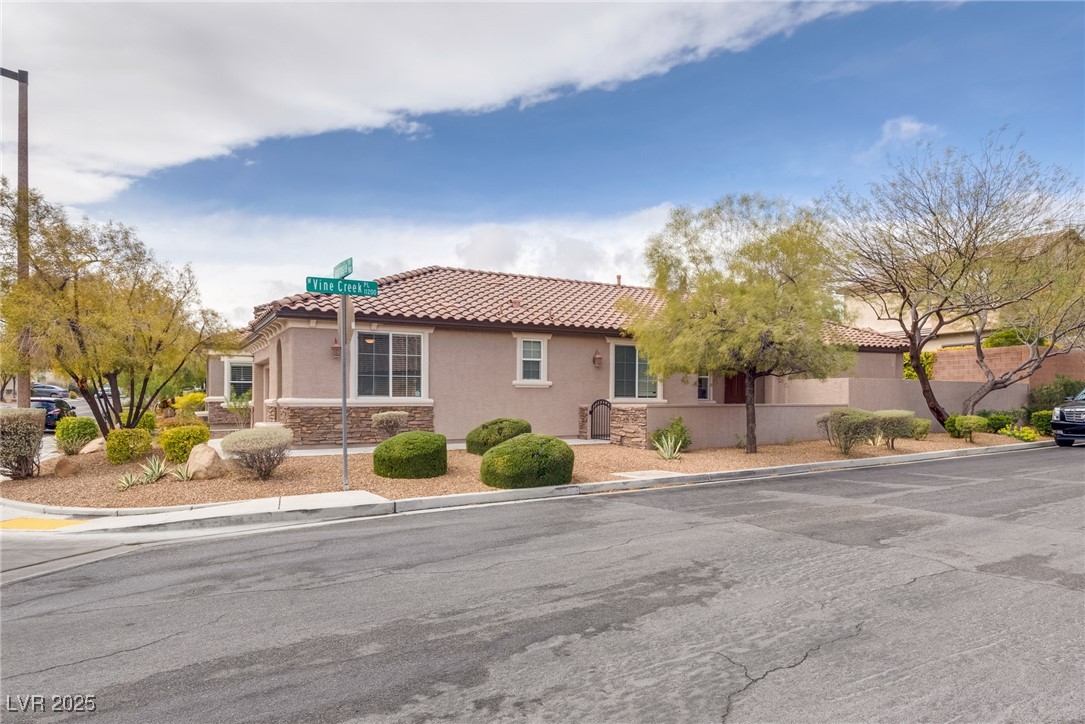 961 Ambrosia Drive