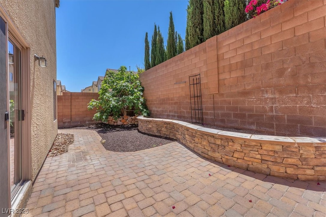 7865 Solid Horn Court