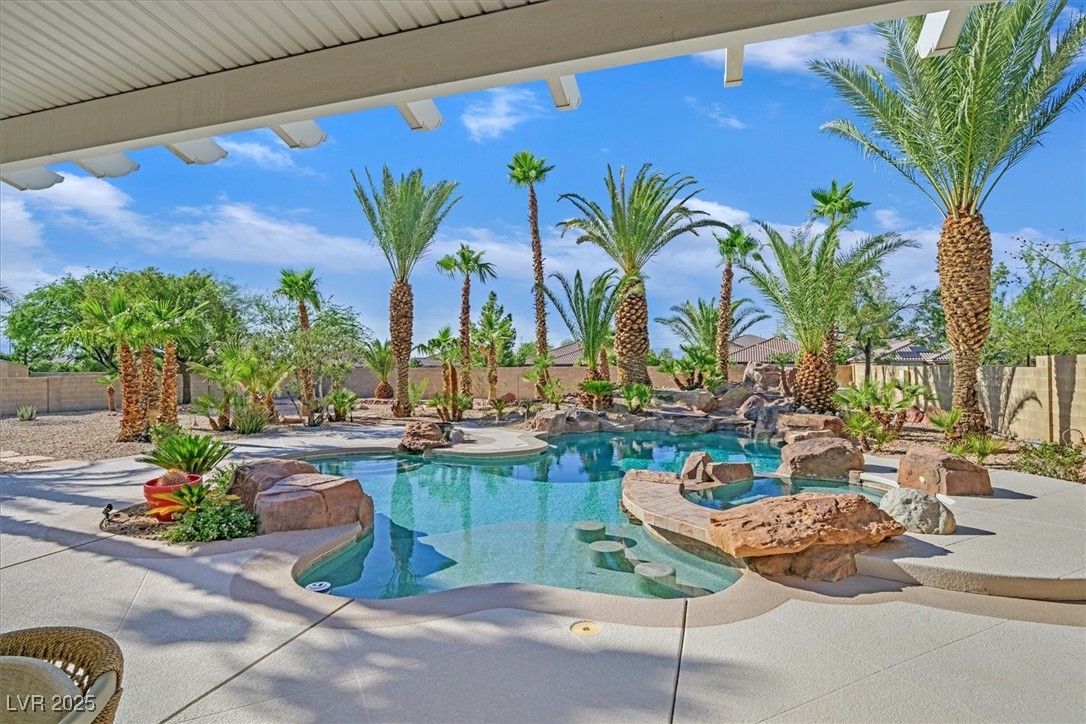 328 Hedgehope Drive