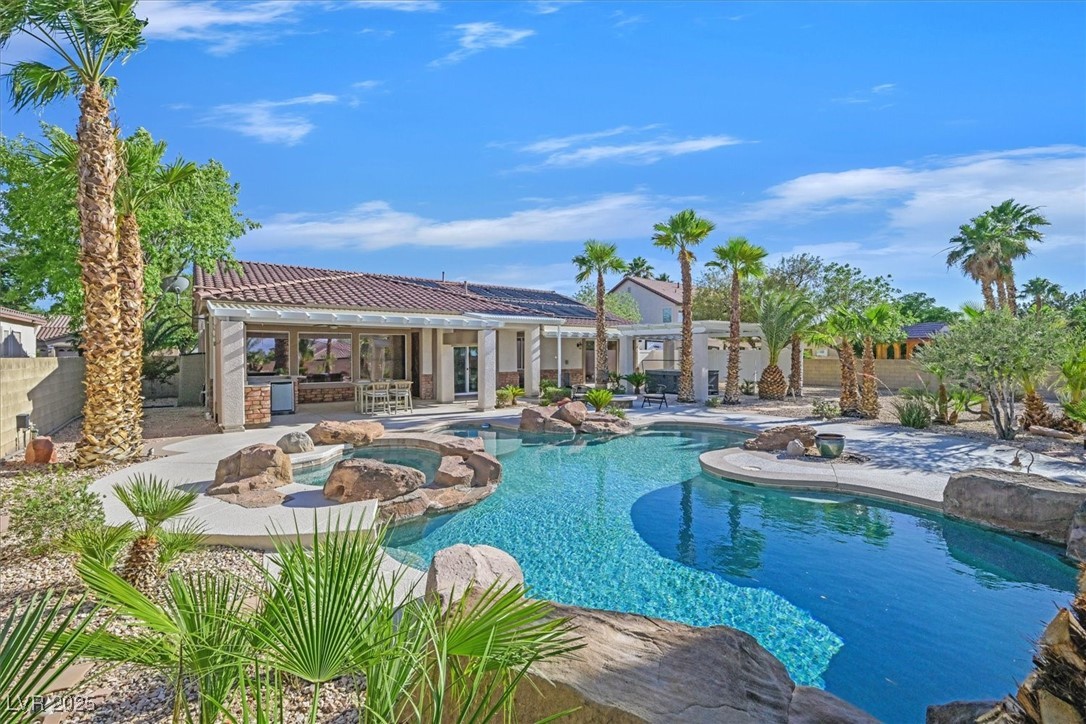 328 Hedgehope Drive