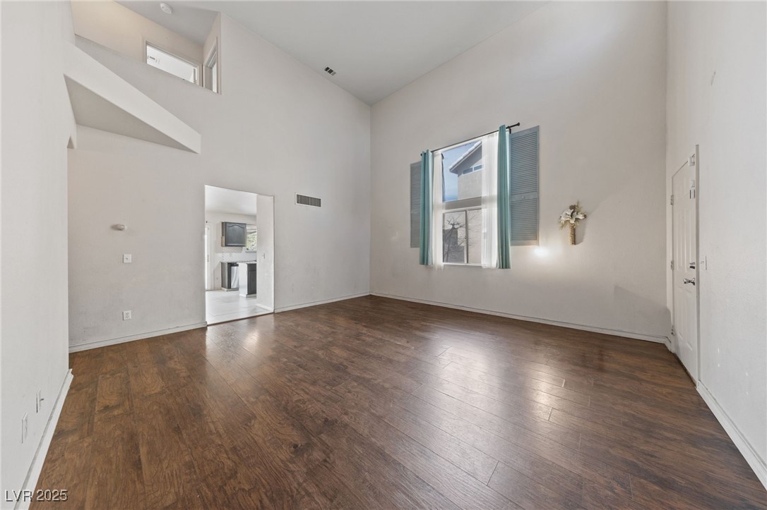 6013 Pebble Grey Lane