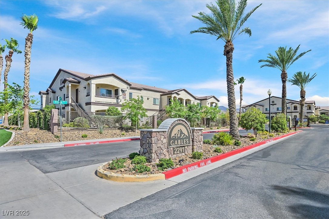 2291 West Horizon Ridge Parkway 1206