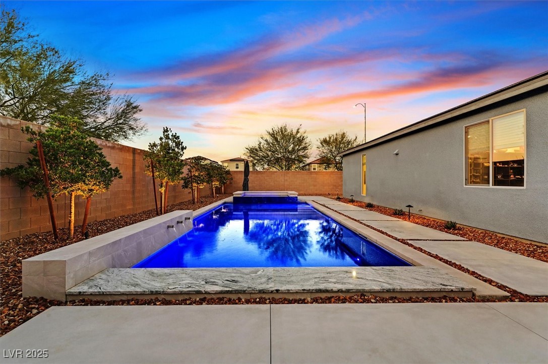 9715 Crisman Ridge Street