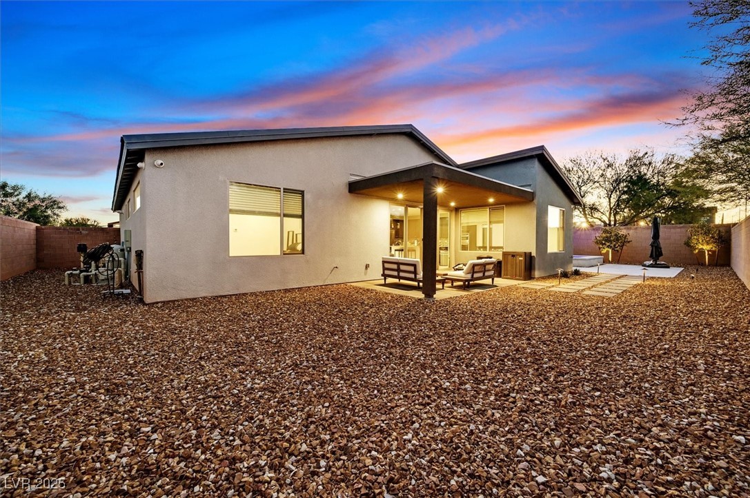 9715 Crisman Ridge Street