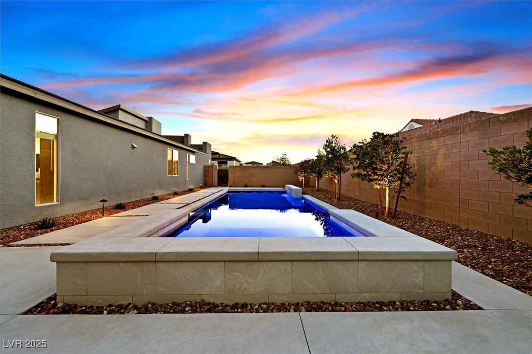 9715 Crisman Ridge Street