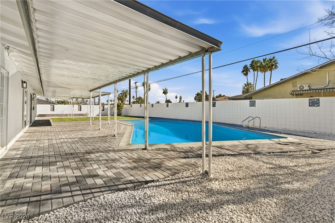 1555 Pawnee Drive