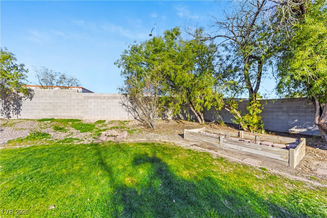 6013 Pebble Grey Lane