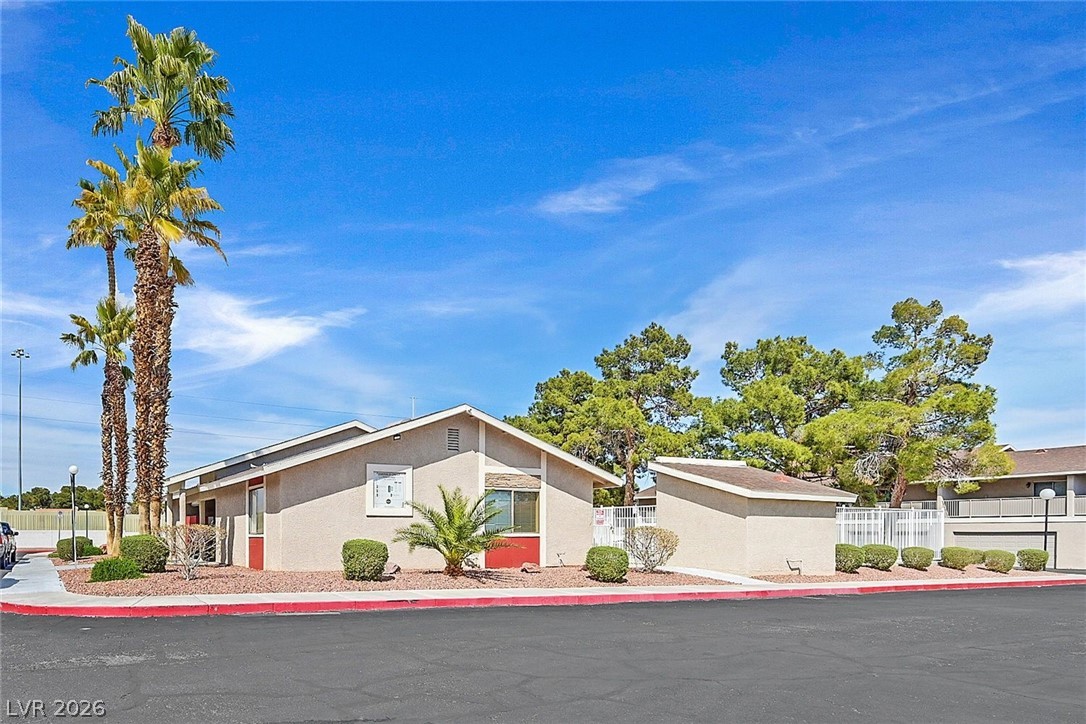 100 South Crestline Drive 65