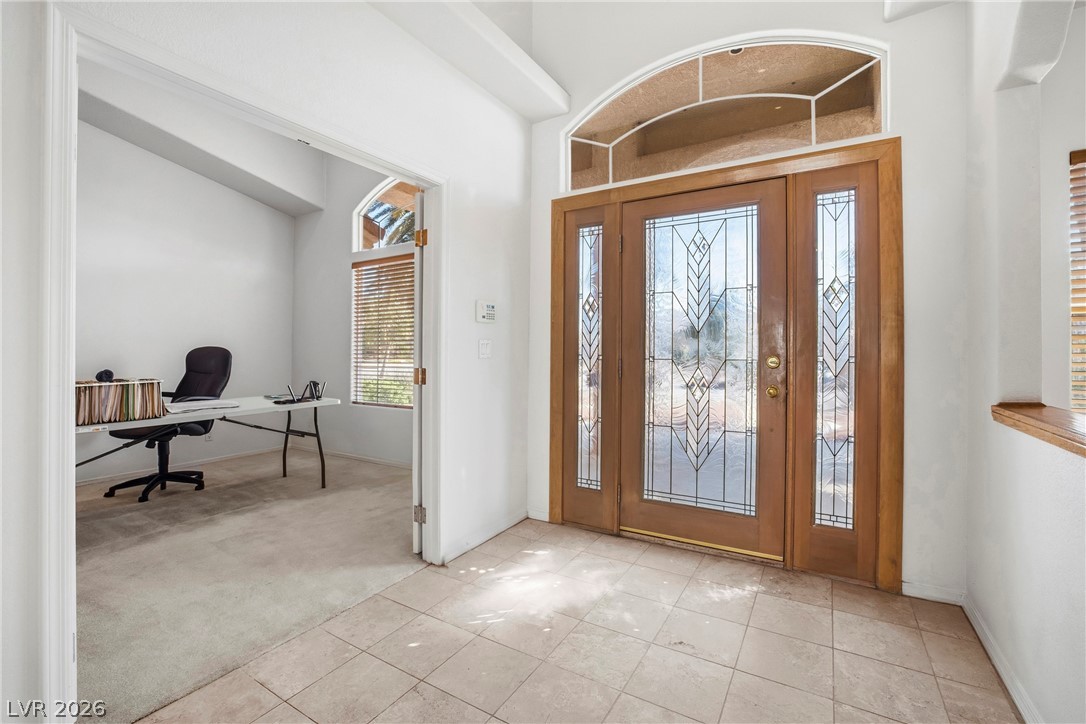 206 East Mesa Verde Lane