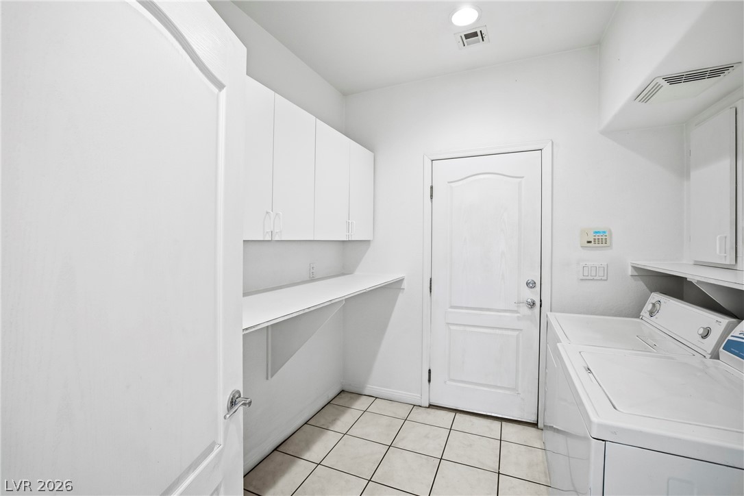 206 East Mesa Verde Lane
