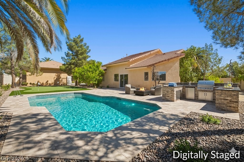 206 East Mesa Verde Lane