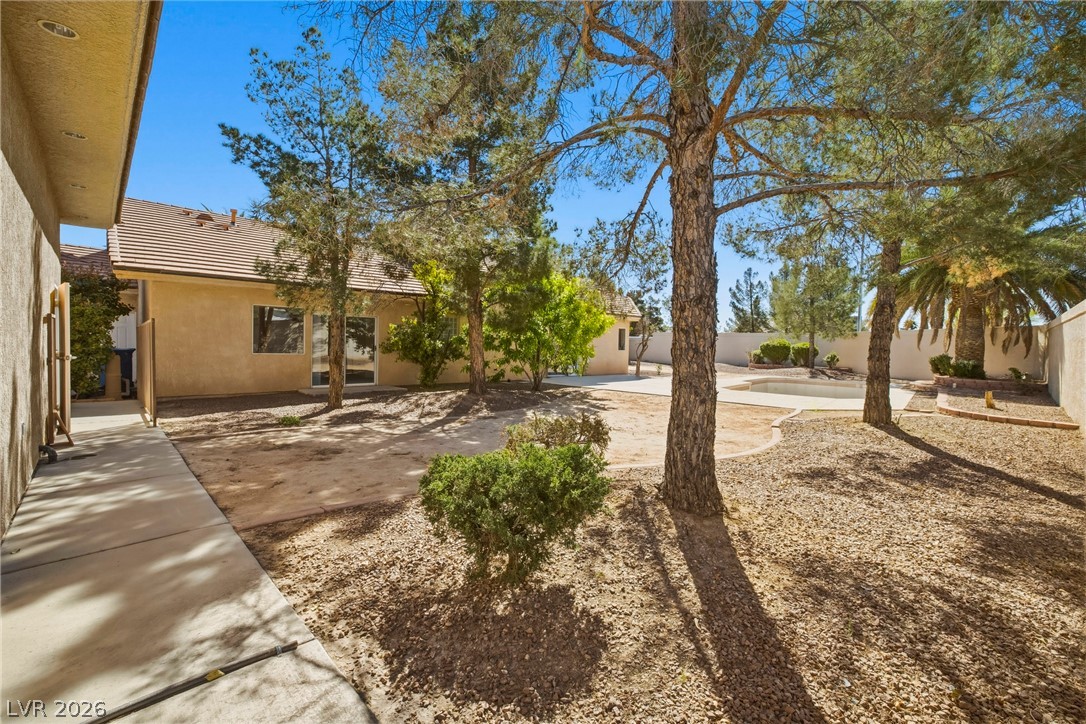206 East Mesa Verde Lane
