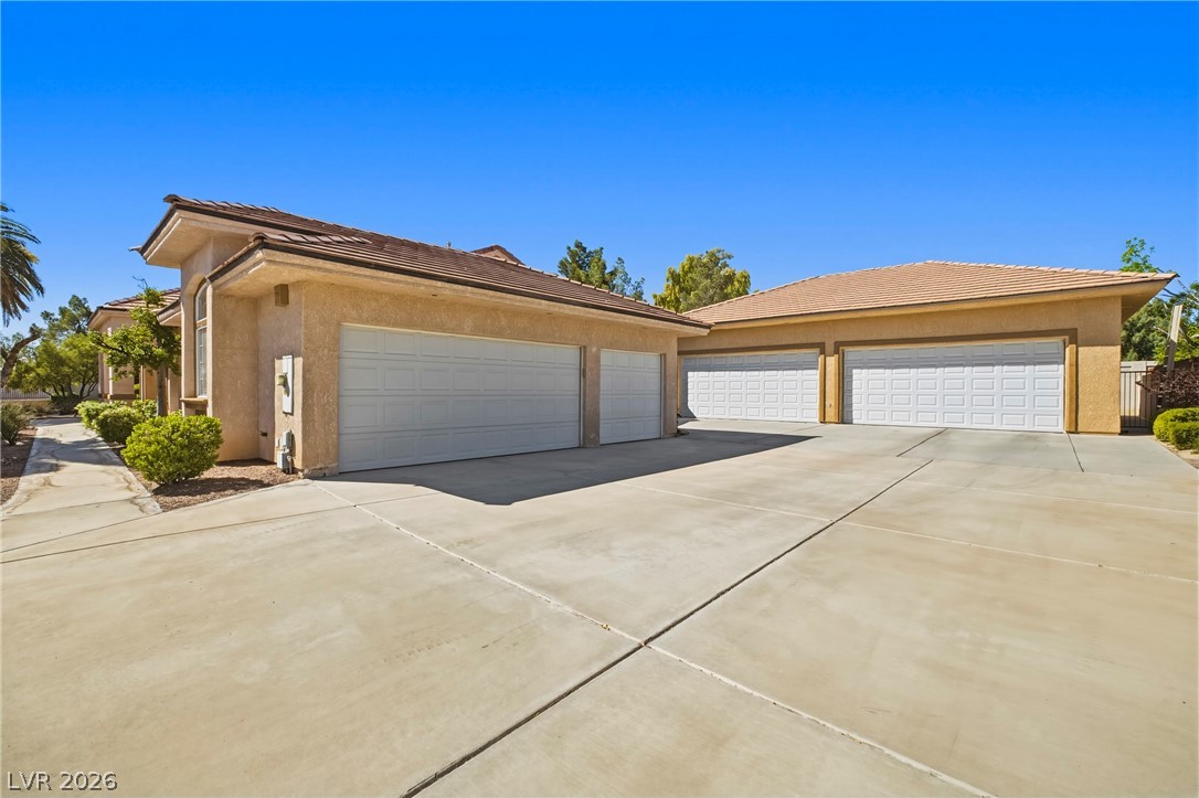 206 East Mesa Verde Lane