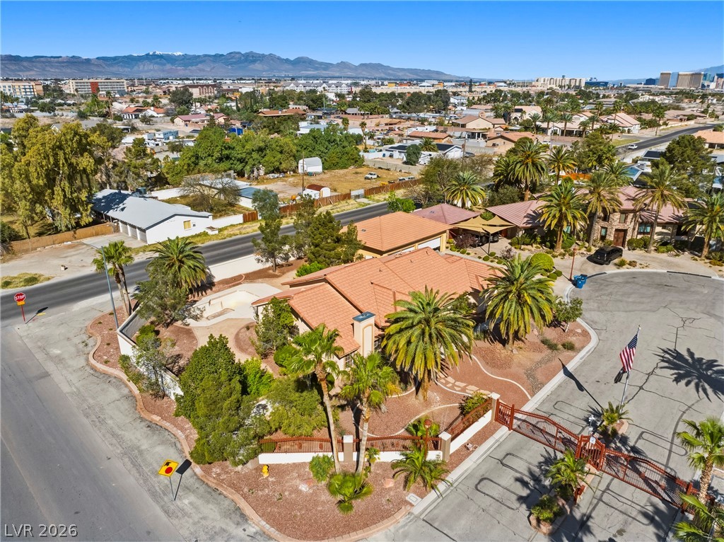 206 East Mesa Verde Lane