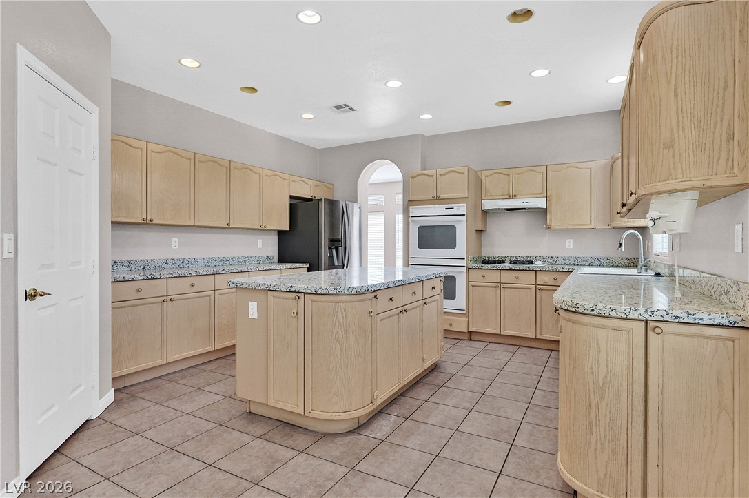 8828 La Manga Avenue