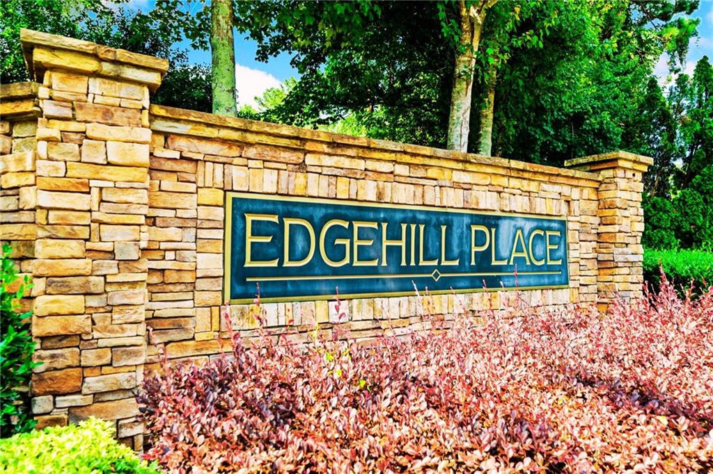 560 Edgehill Place