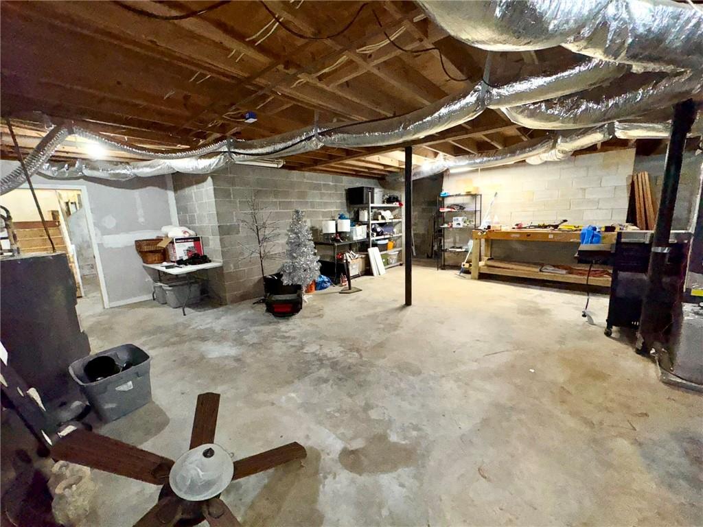 1335 Hillcrest Drive