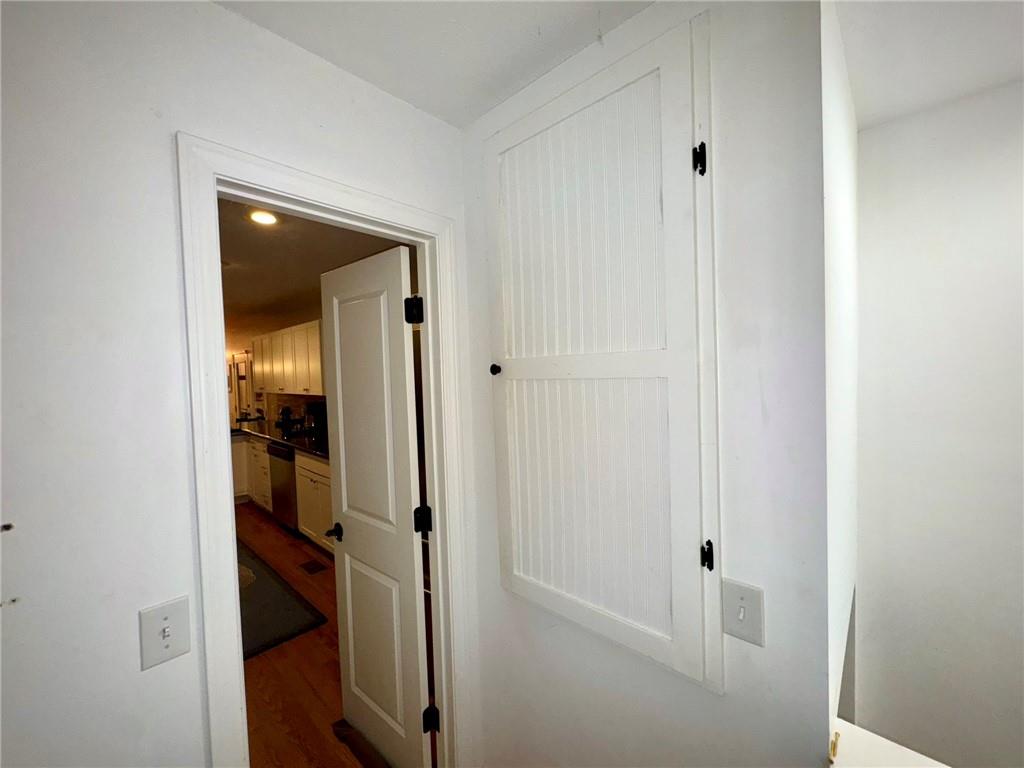 1335 Hillcrest Drive