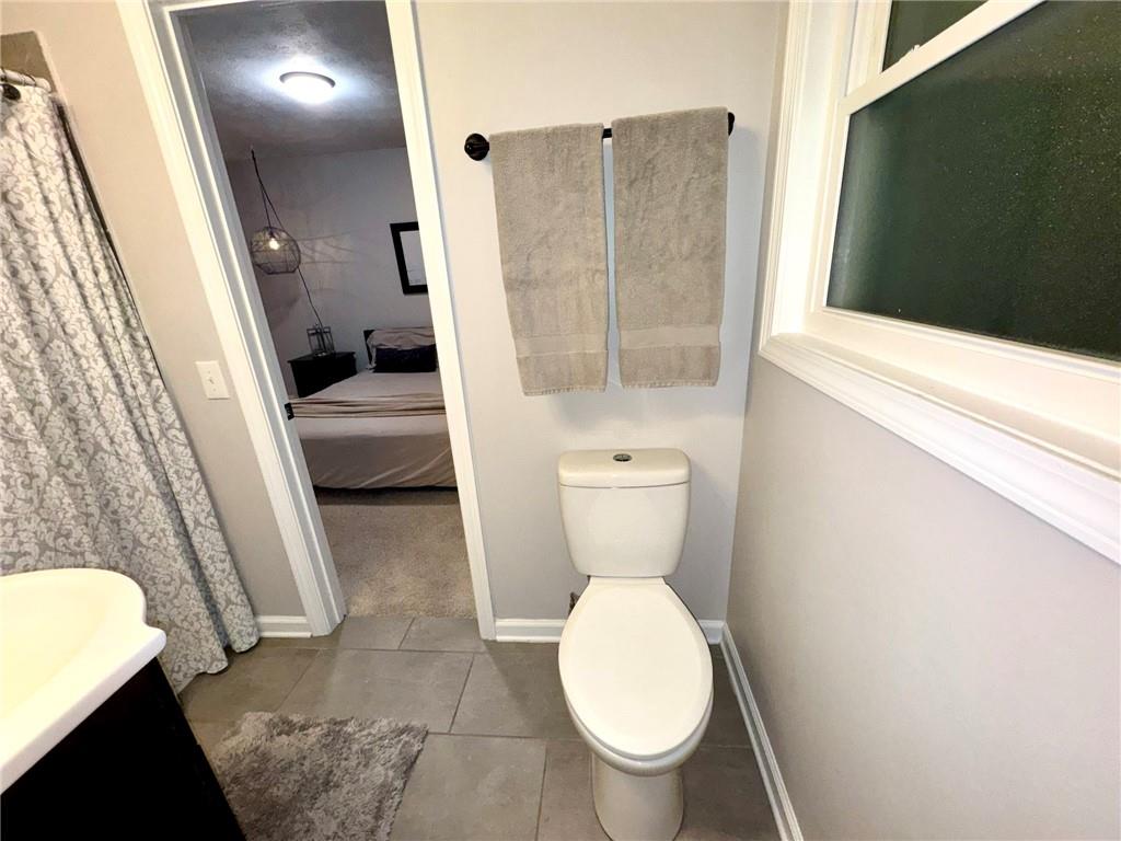 1335 Hillcrest Drive