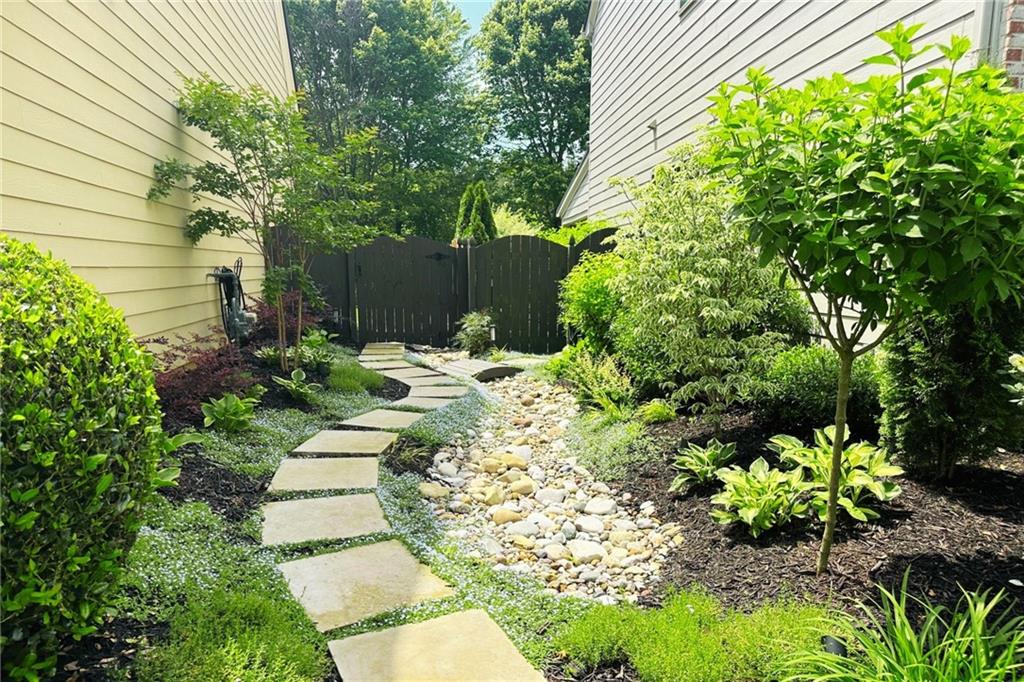 3665 Gadolinite Trail