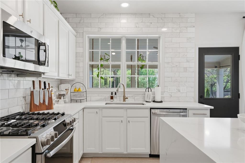 3665 Gadolinite Trail