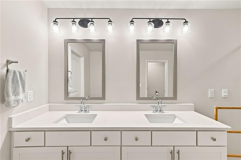 3340 Swallowtail Terrace