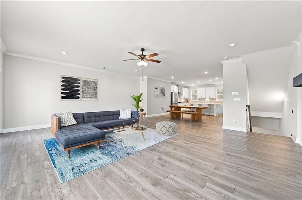 3340 Swallowtail Terrace