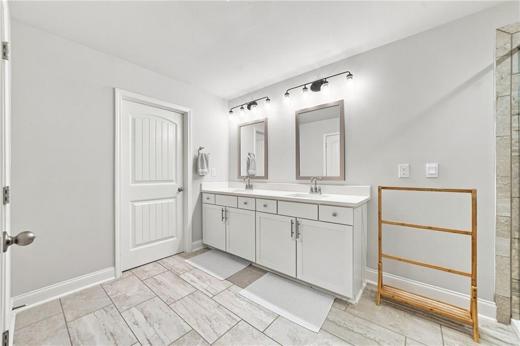3340 Swallowtail Terrace
