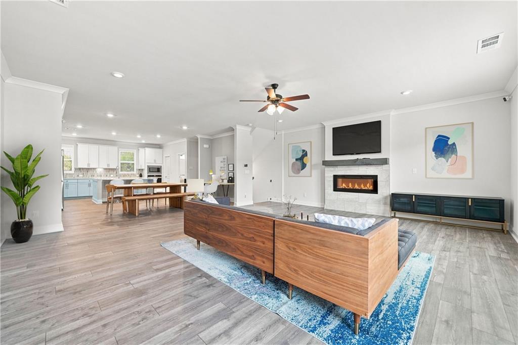 3340 Swallowtail Terrace