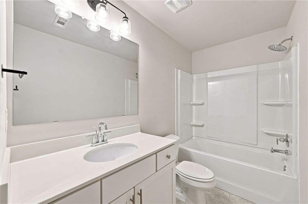 3340 Swallowtail Terrace