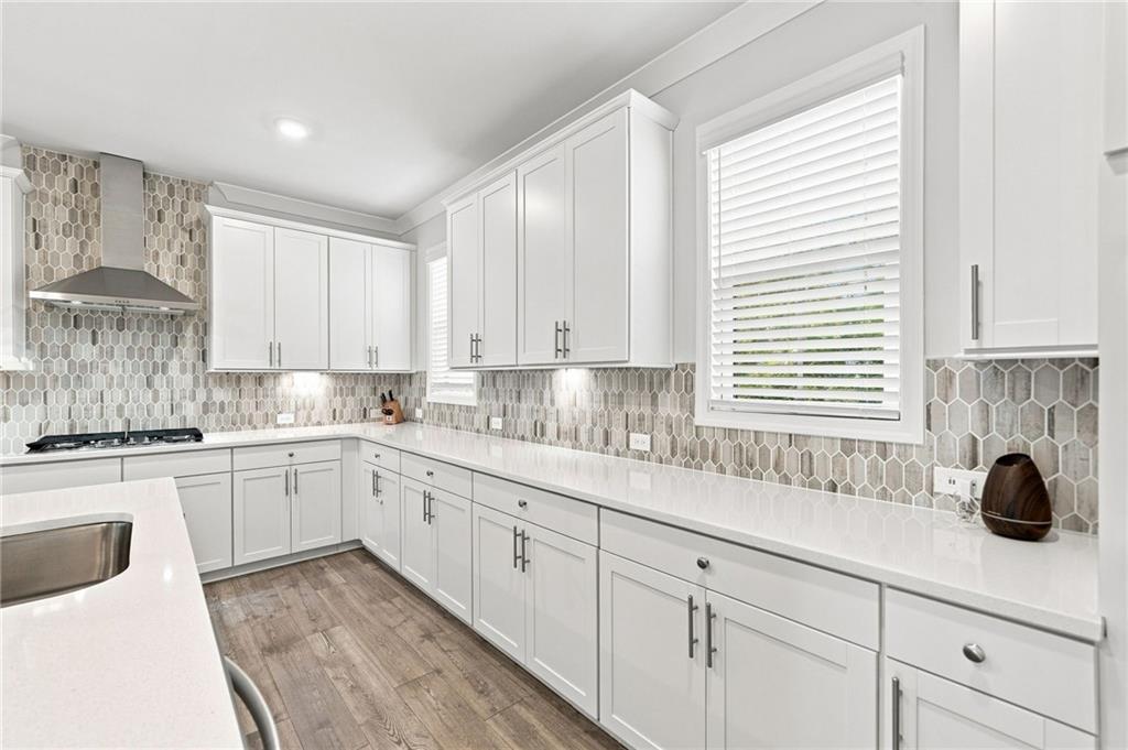 3340 Swallowtail Terrace