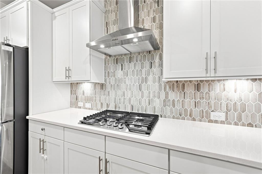 3340 Swallowtail Terrace
