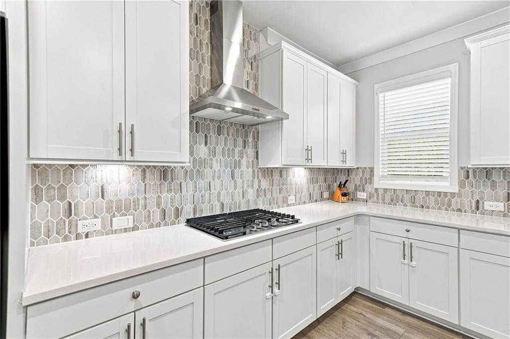 3340 Swallowtail Terrace