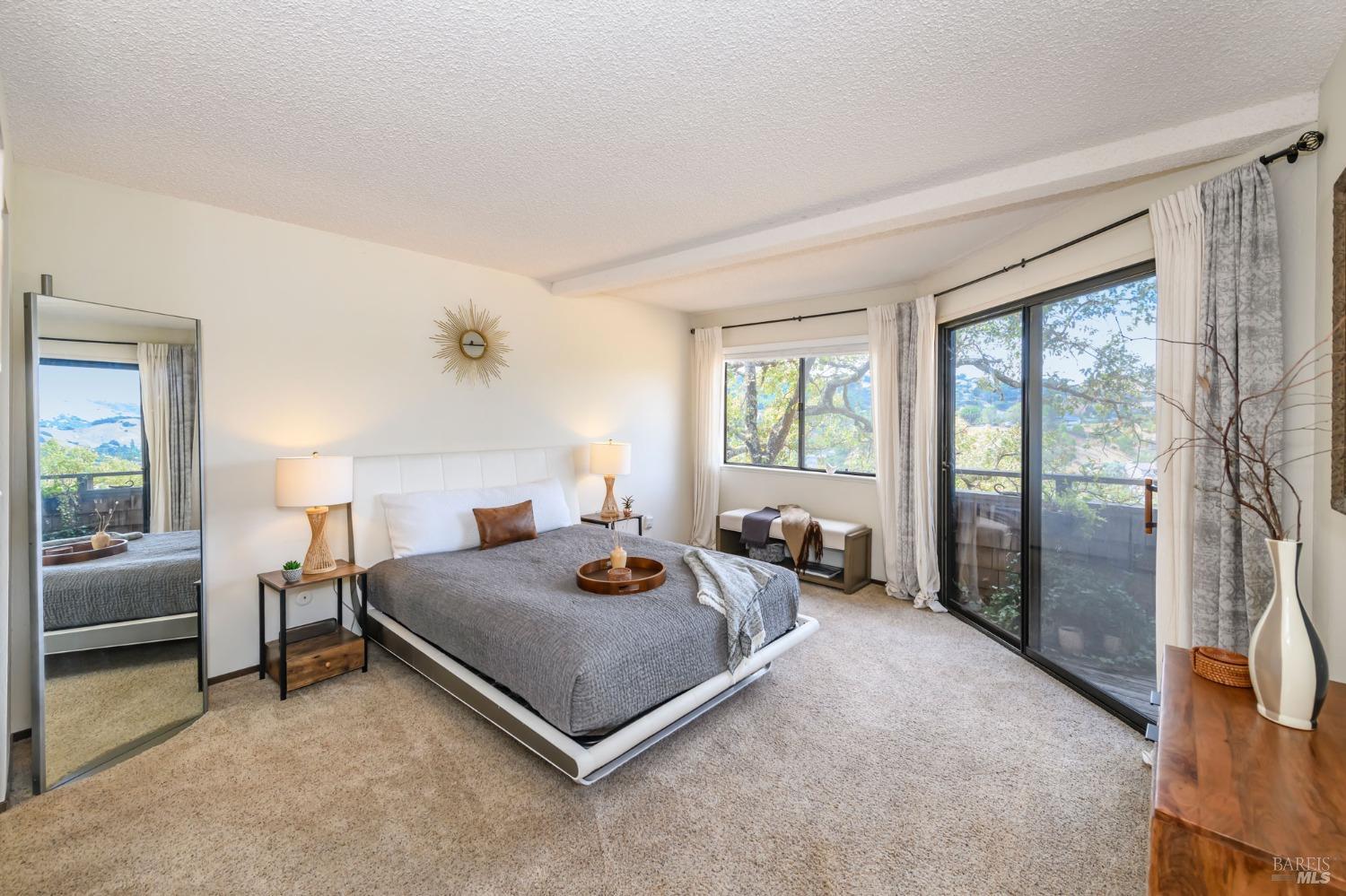 467 El Faisan Drive