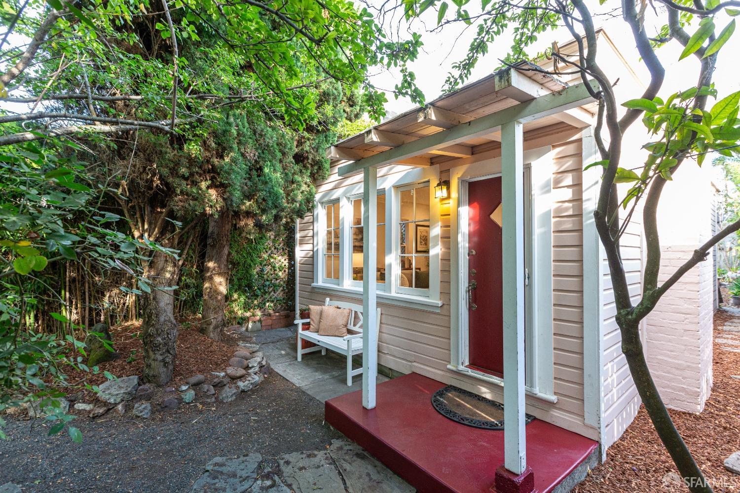 2410 Carleton Street