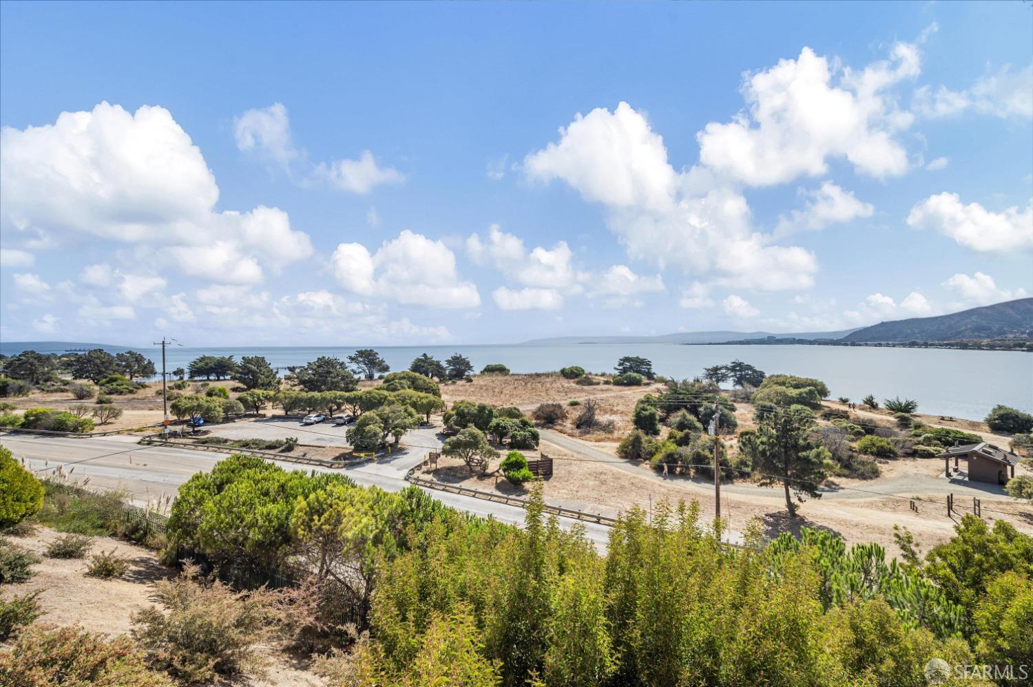 101 Crescent Way # 2108
