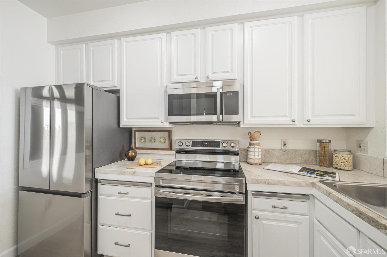 101 Crescent Way # 2108