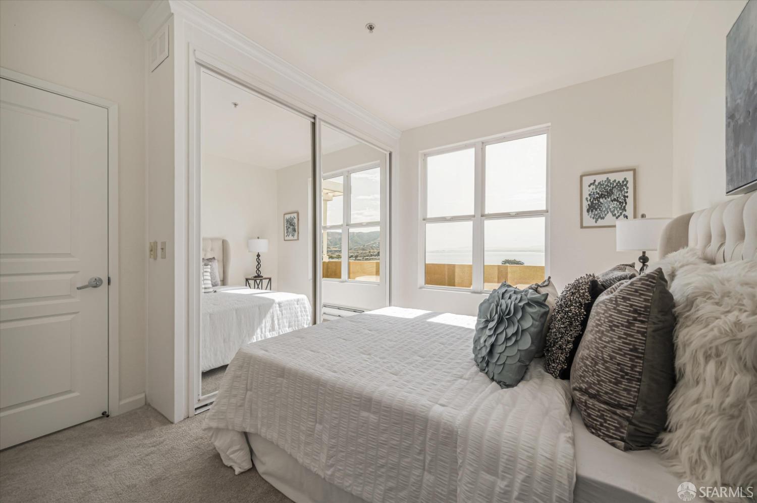 101 Crescent Way # 2108