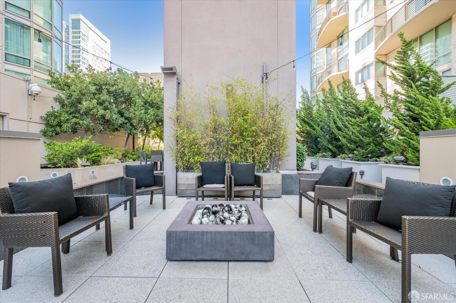 333 1st Street # N1006
