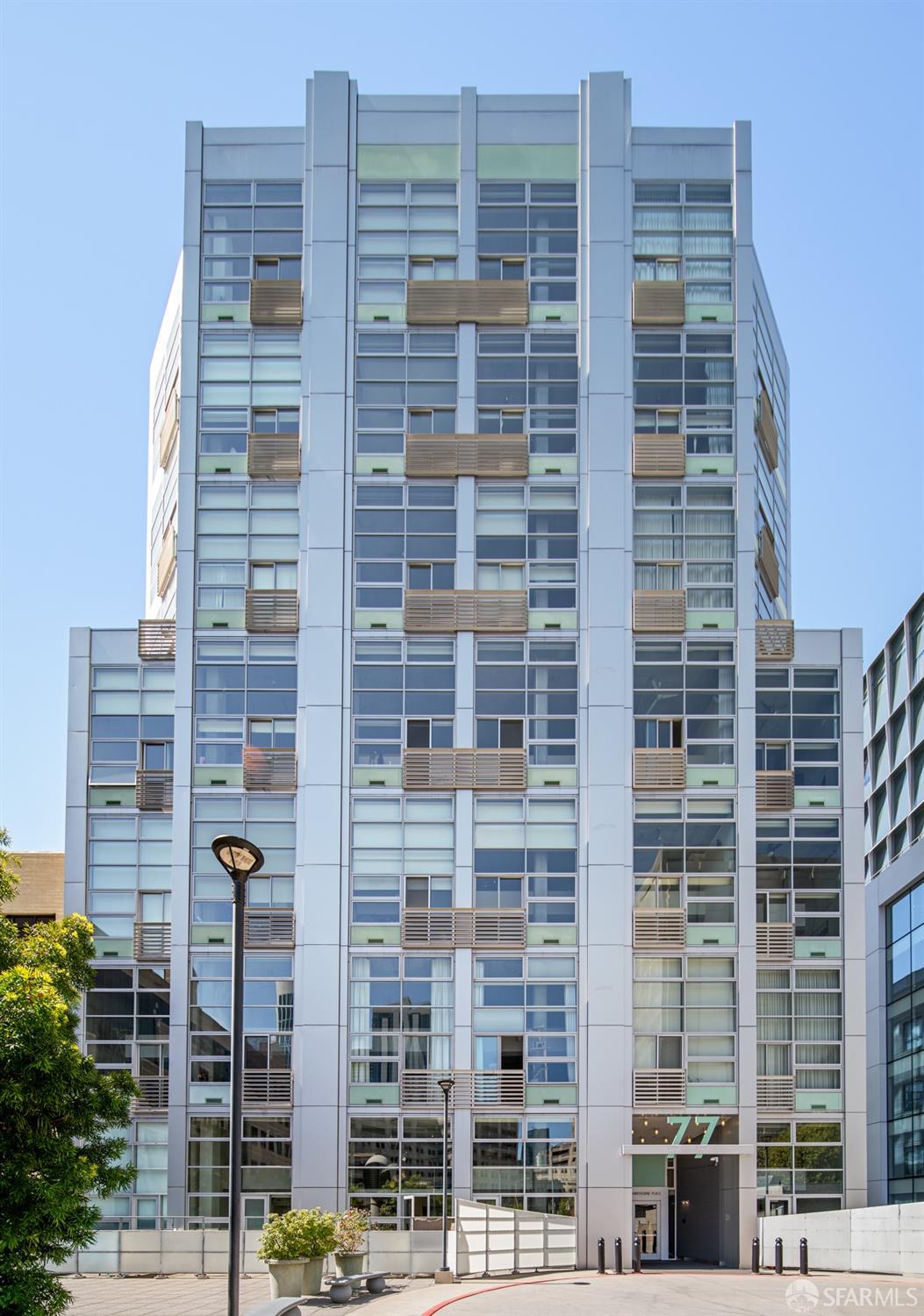 77 Dow Place # 909