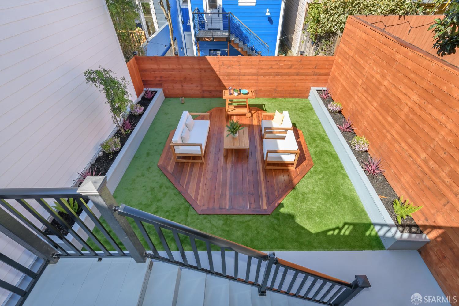 372 Moultrie Street