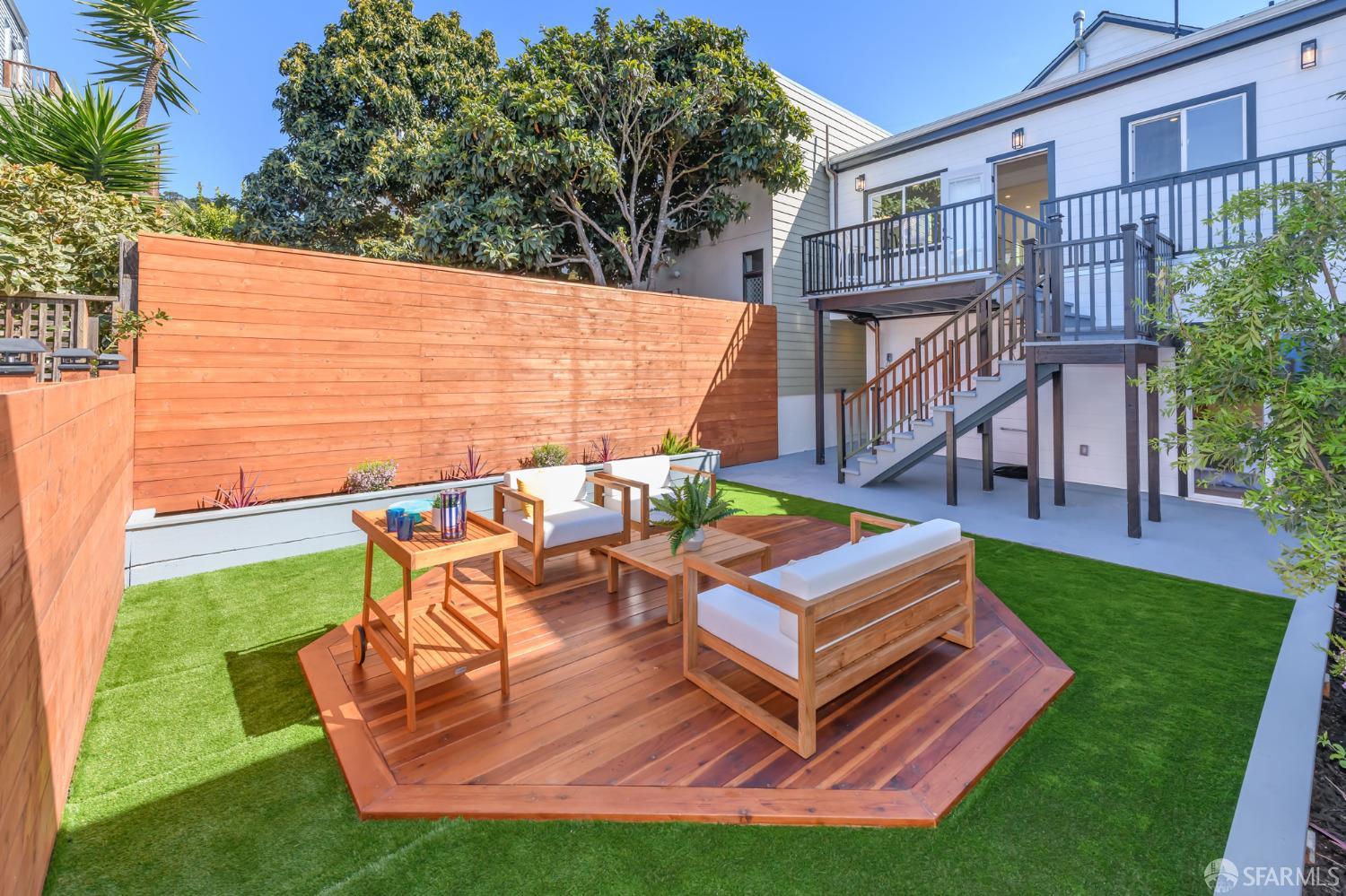 372 Moultrie Street