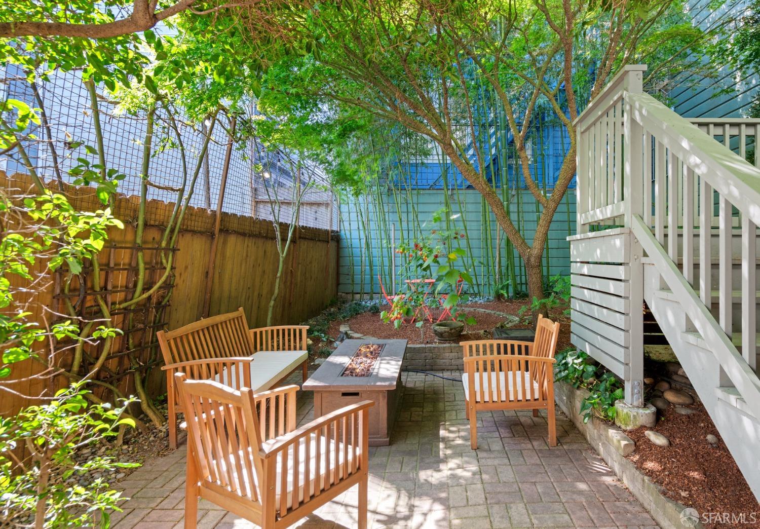219 Lily Street